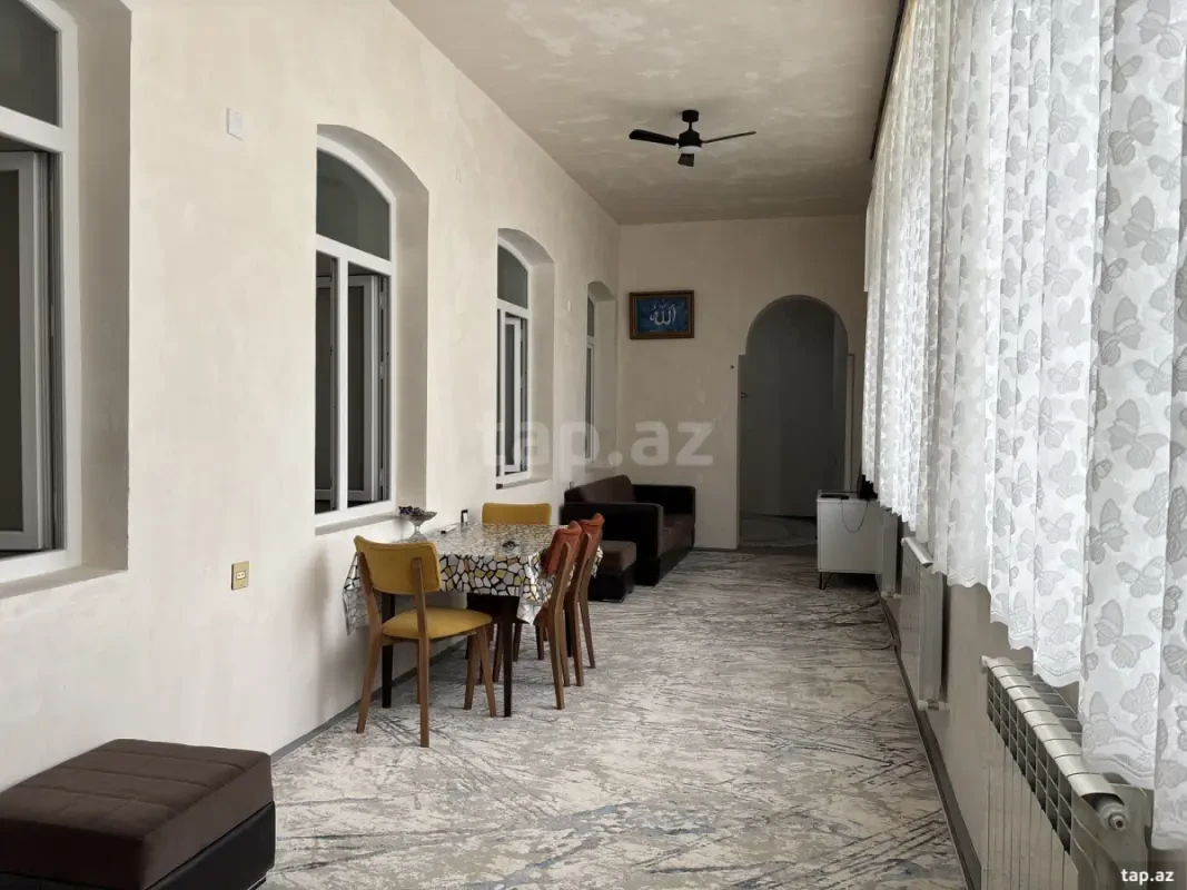 Kirayə verilir 4 otaqlı həyət evi 240 m²