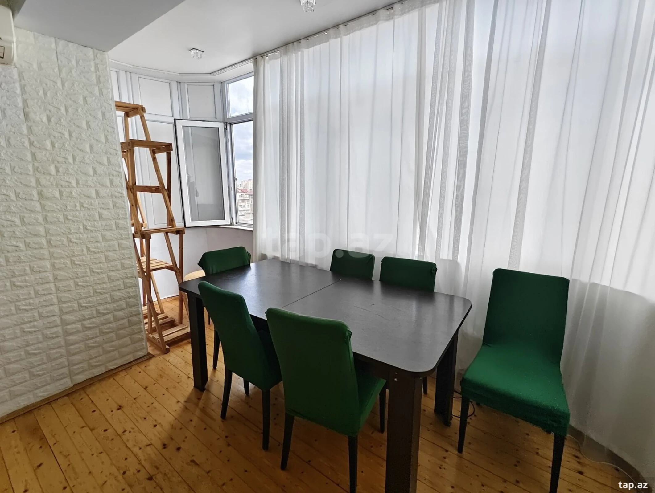 Satılır 3 otaqlı yeni tikili 83.7 m²
