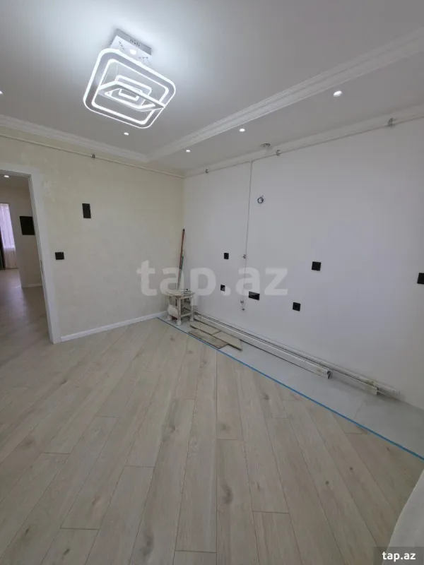 Satılır 2 otaqlı mənzil 60 m²