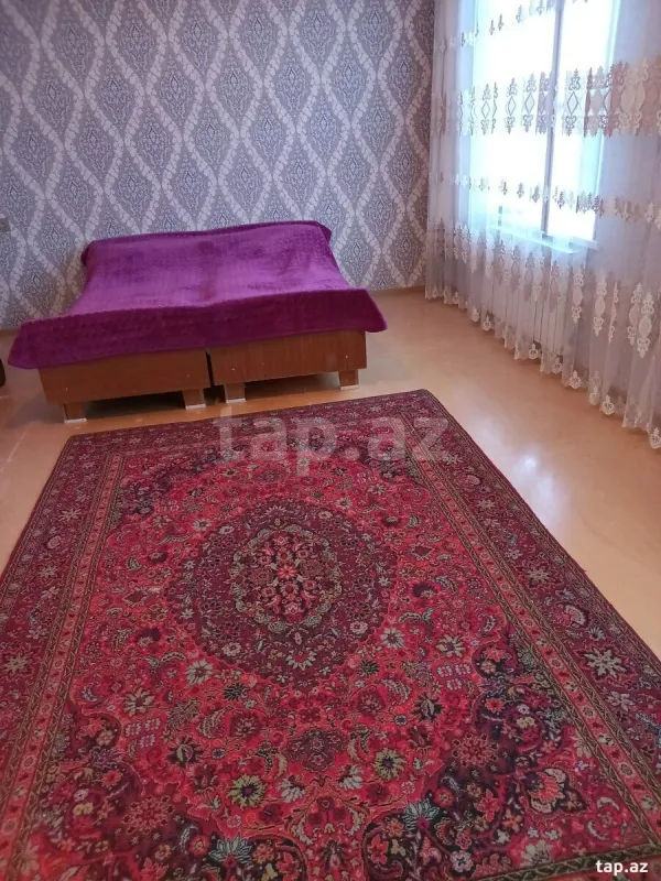 Satılır 4 otaqlı həyət evi