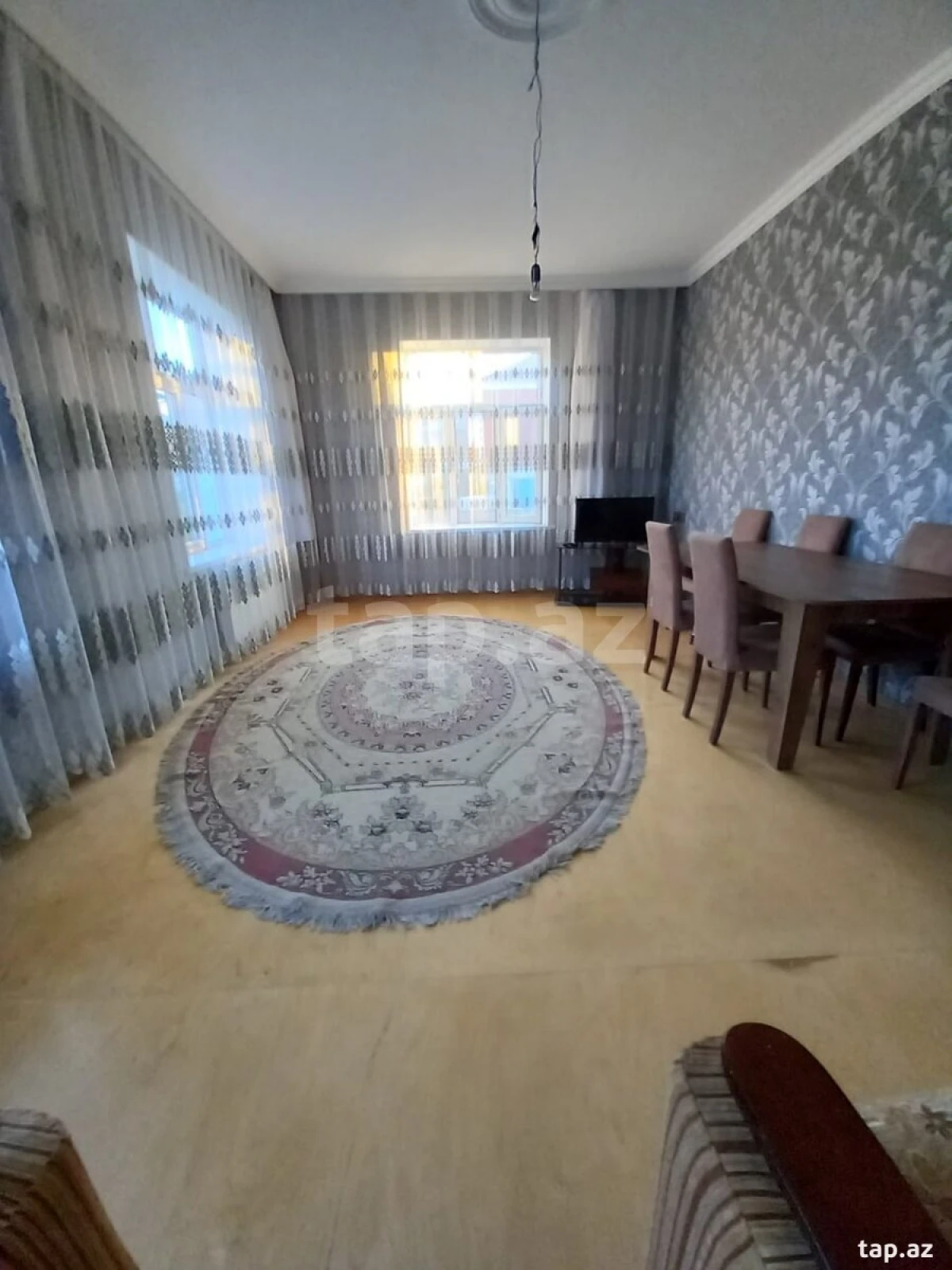 Satılır 4 otaqlı həyət evi