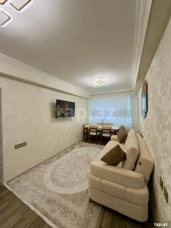 Satılır 3 otaqlı yeni tikili 82 m²