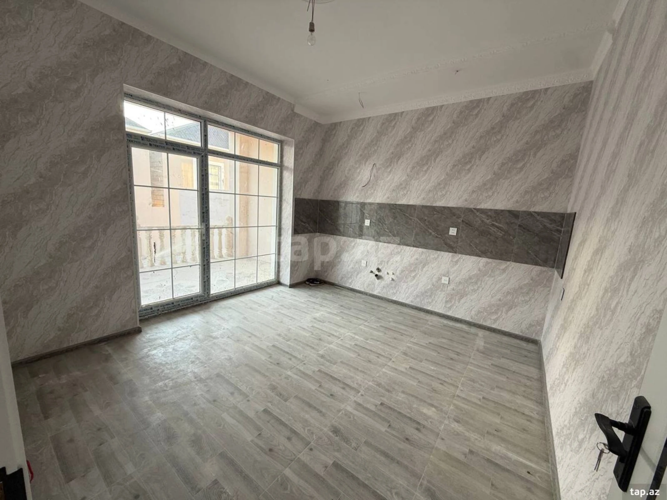 Satılır 3 otaqlı həyət evi