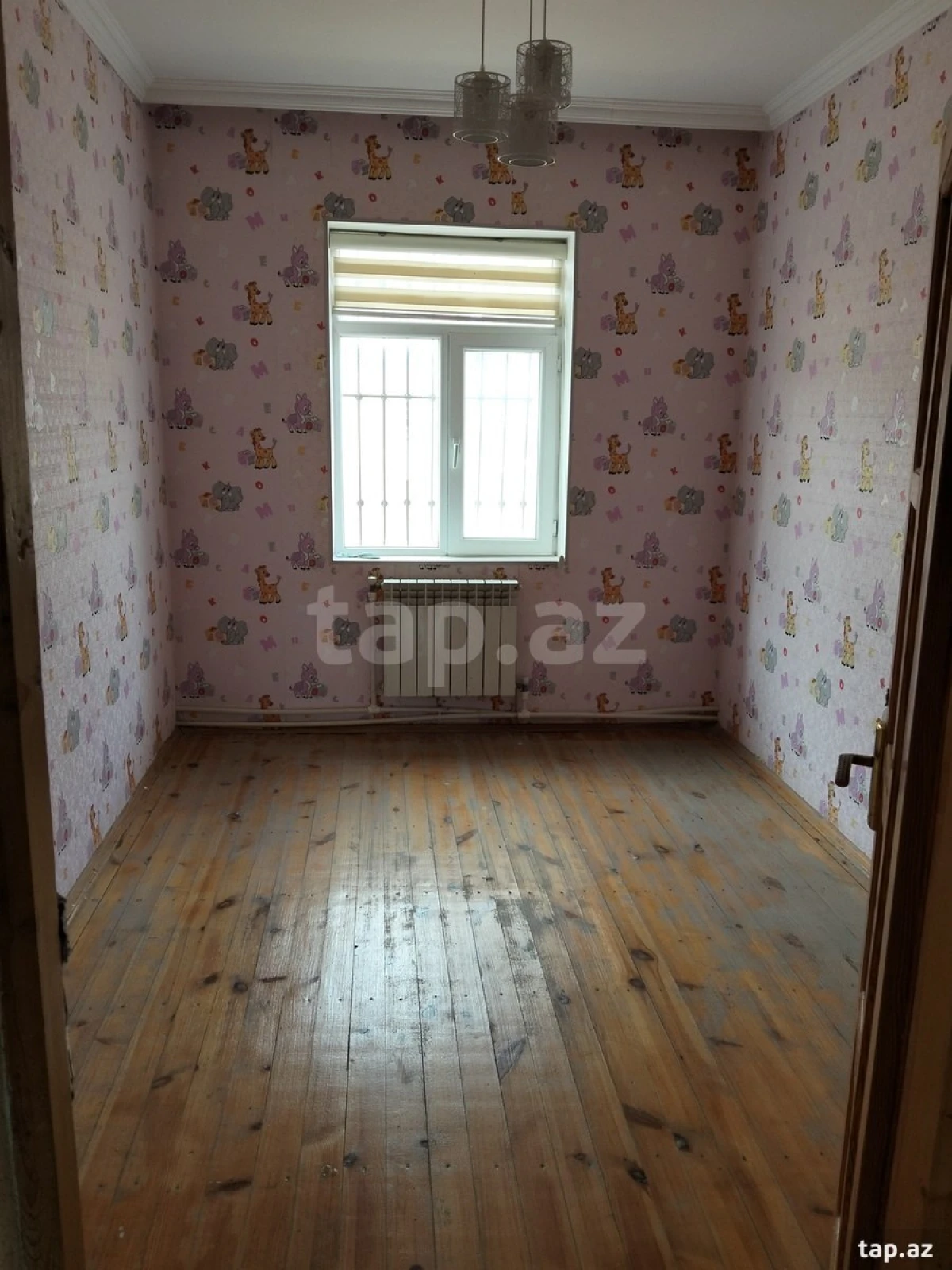 Satılır 6 otaqlı həyət evi