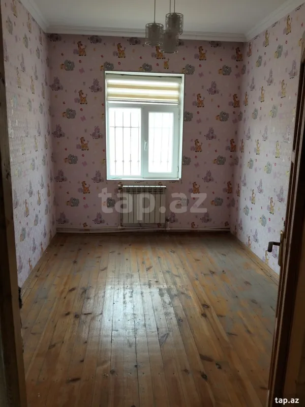 Satılır 6 otaqlı həyət evi