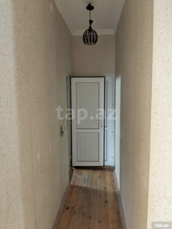 Satılır 6 otaqlı həyət evi