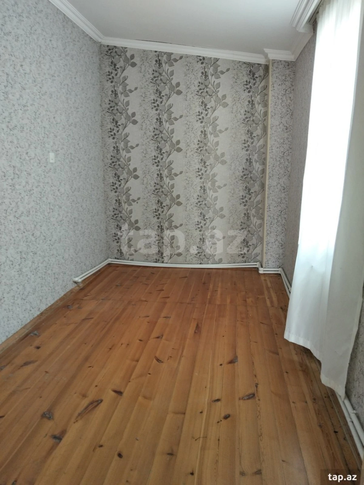 Satılır 6 otaqlı həyət evi