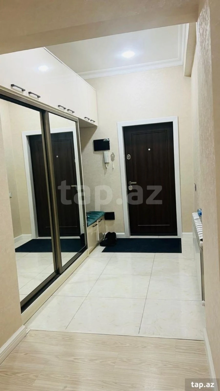 Kirayə verilir 3 otaqlı yeni tikili 130 m²