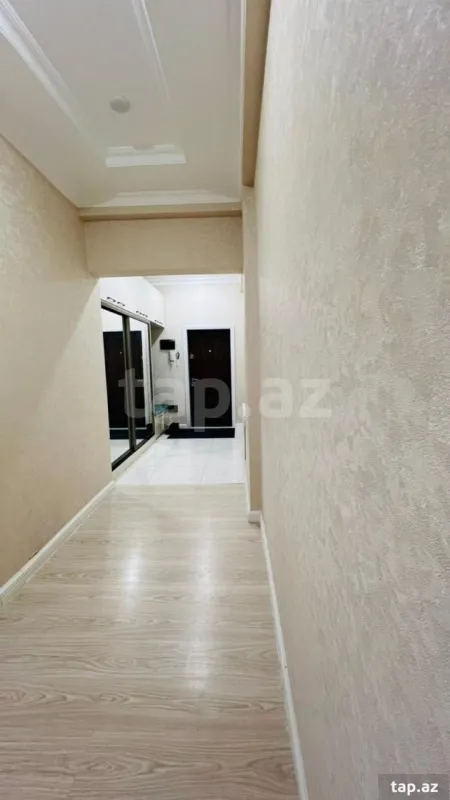 Kirayə verilir 3 otaqlı yeni tikili 130 m²