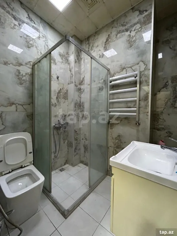 Kirayə verilir 2 otaqlı yeni tikili 100 m²