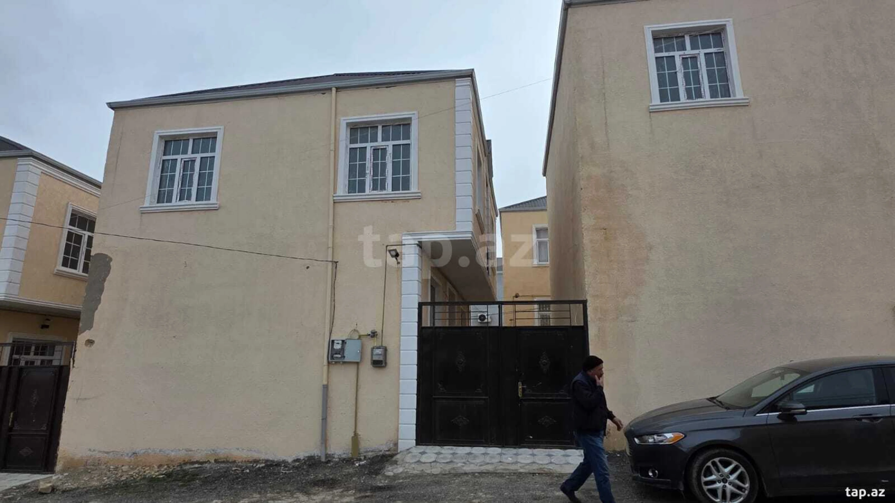 Satılır 4 otaqlı həyət evi