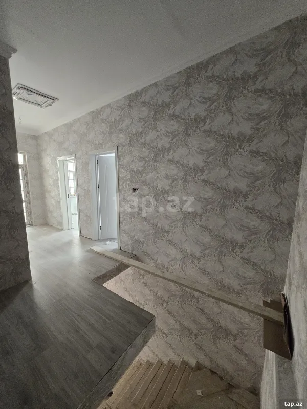 Satılır 4 otaqlı həyət evi