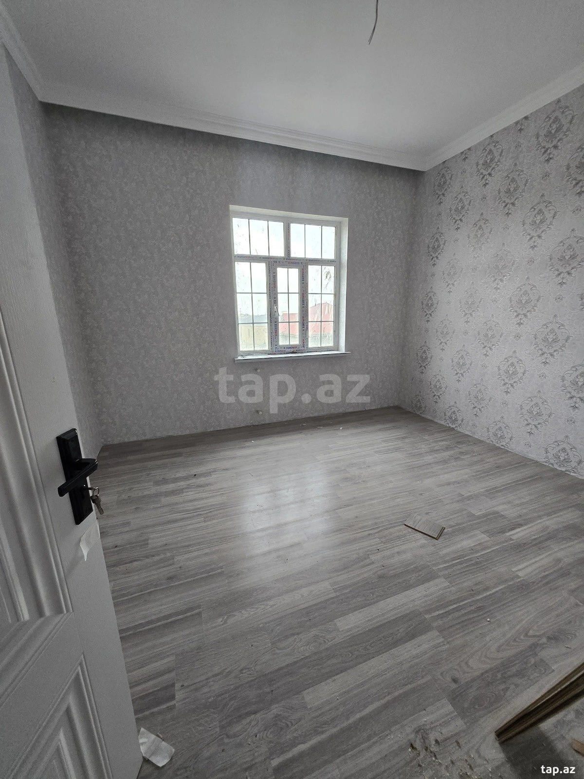 Satılır 4 otaqlı həyət evi