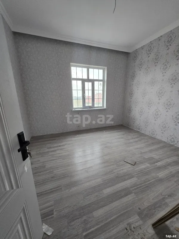 Satılır 4 otaqlı həyət evi