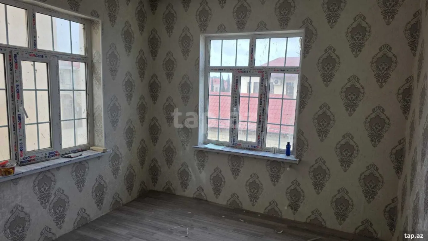 Satılır 4 otaqlı həyət evi