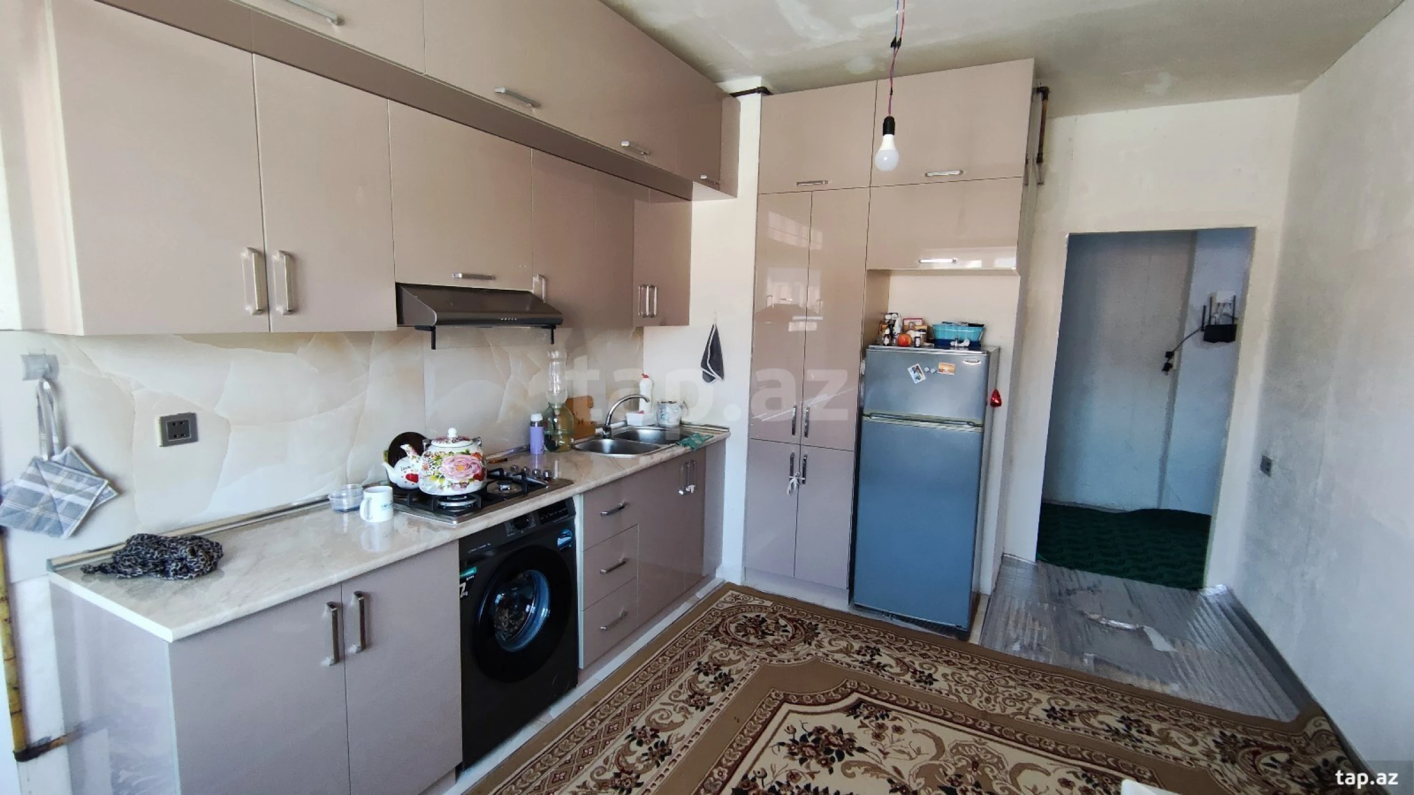 Satılır 2 otaqlı yeni tikili 82 m²