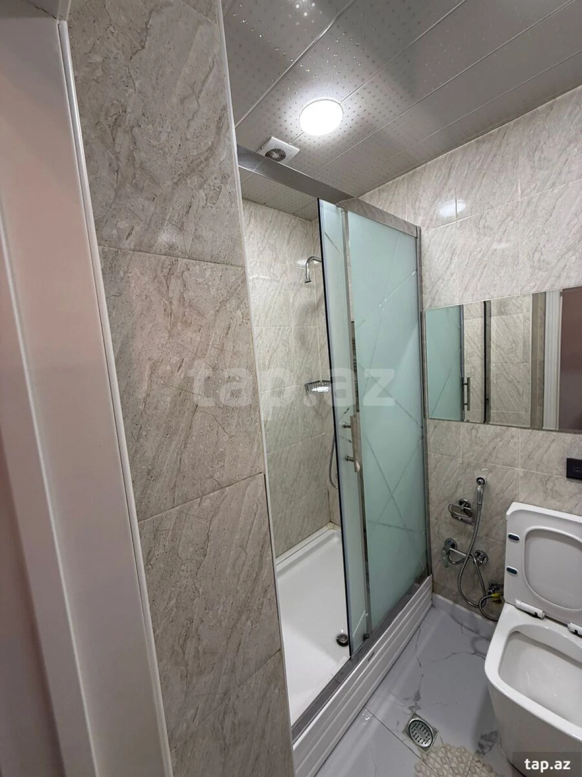 Satılır 2 otaqlı yeni tikili 65 m²