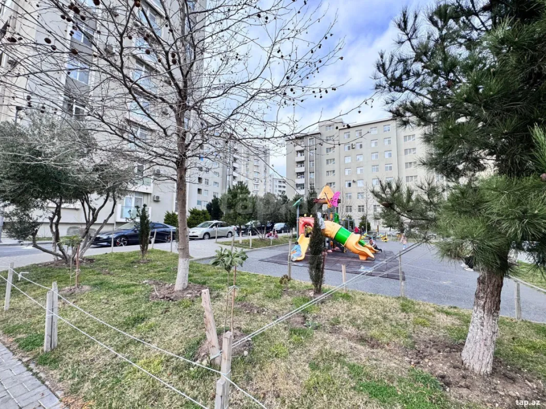 Satılır 2 otaqlı yeni tikili 65 m²