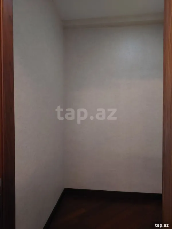 Kirayə verilir 2 otaqlı yeni tikili 113 m²