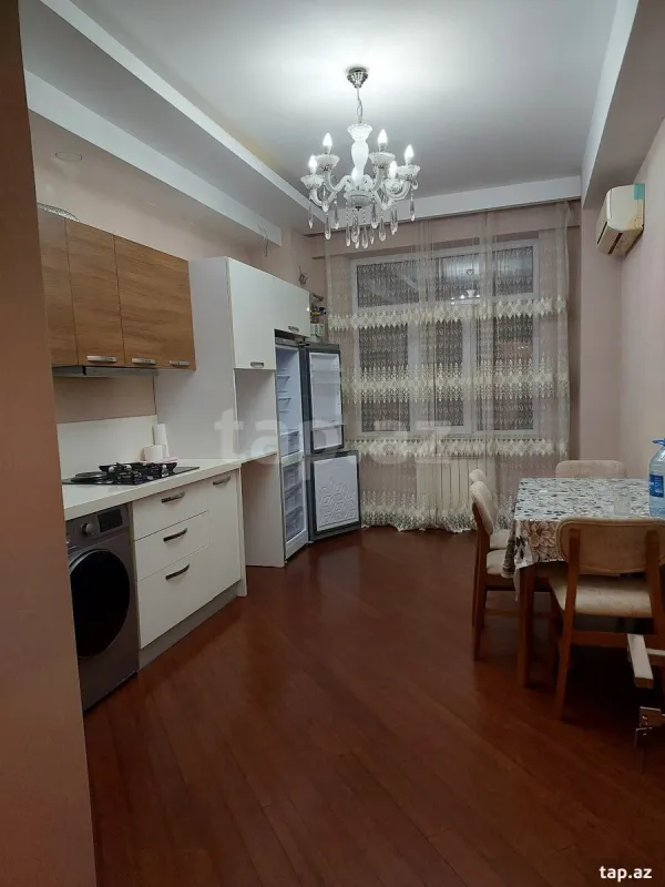 Kirayə verilir 2 otaqlı yeni tikili 113 m²