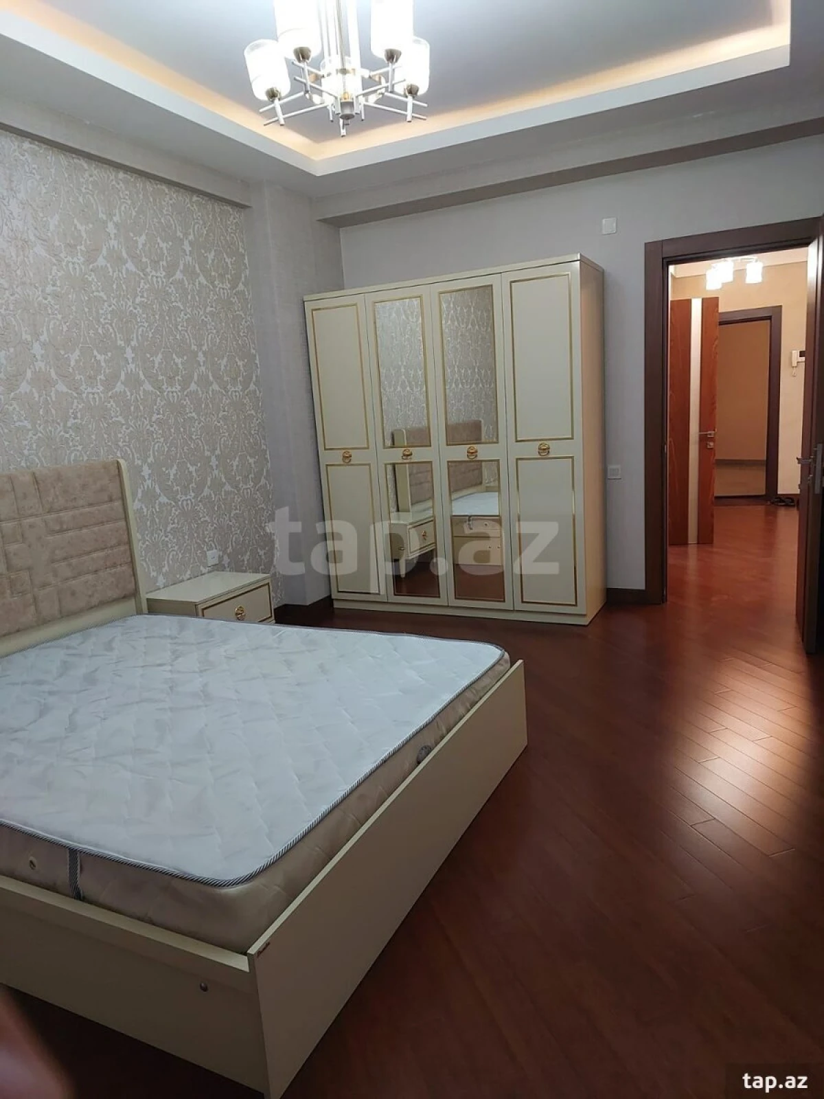 Kirayə verilir 2 otaqlı yeni tikili 113 m²