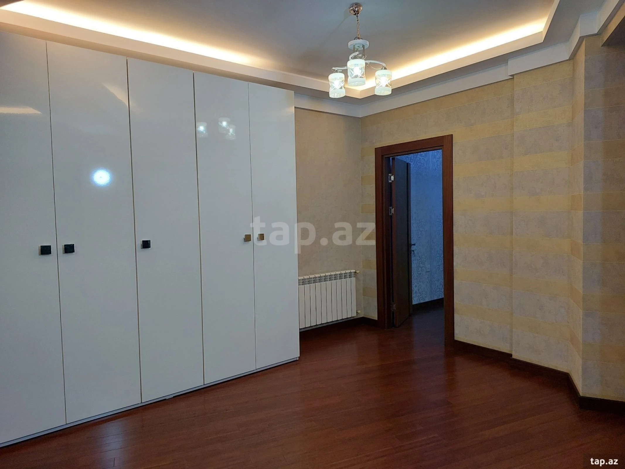 Kirayə verilir 2 otaqlı yeni tikili 113 m²