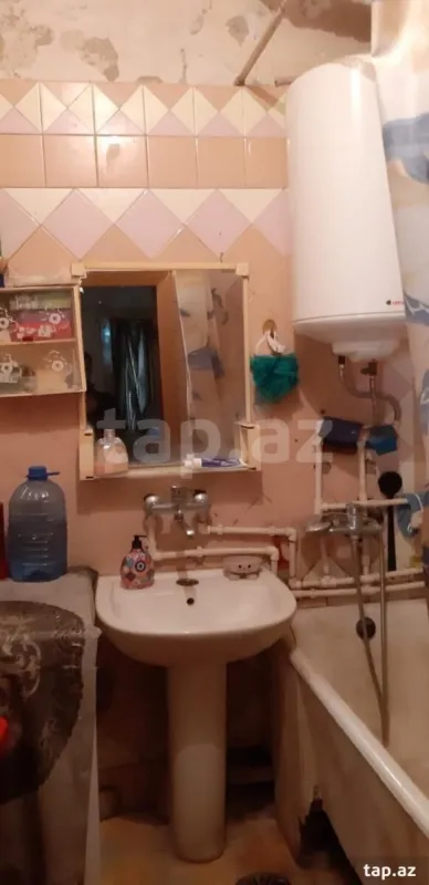 Satılır 2 otaqlı mənzil 60 m²