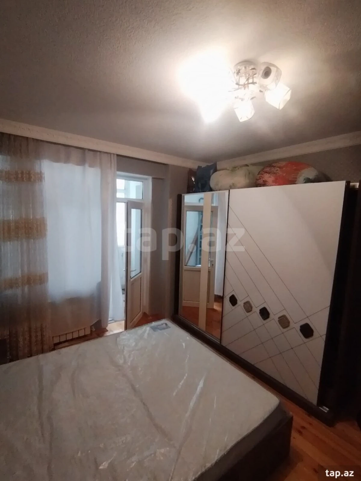 Kirayə verilir 2 otaqlı yeni tikili 85 m²