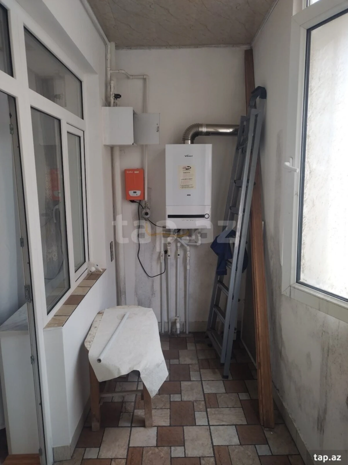 Kirayə verilir 2 otaqlı yeni tikili 85 m²