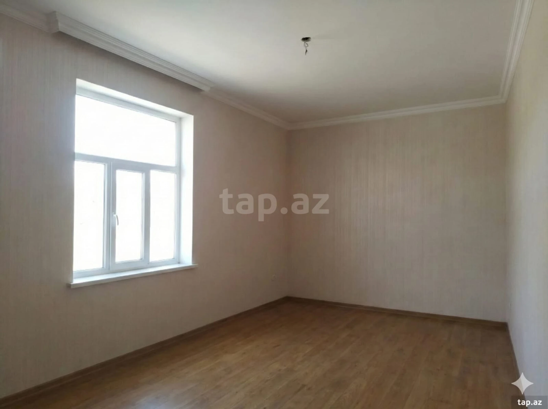 Satılır 3 otaqlı yeni tikili 80 m²