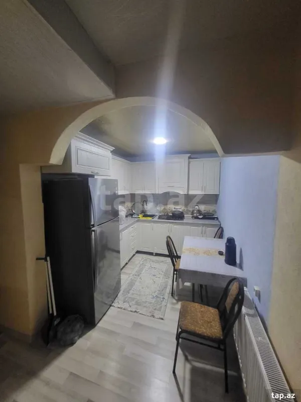 Satılır 4 otaqlı həyət evi