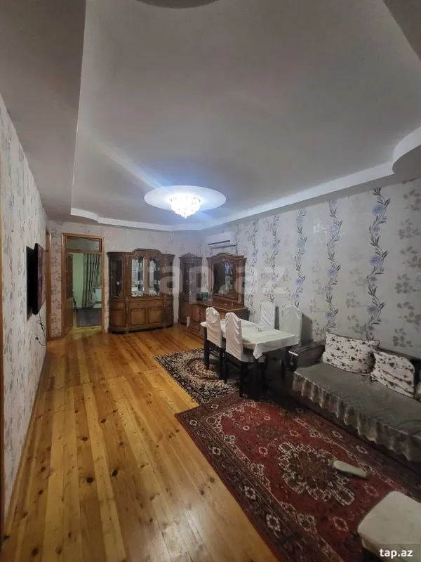 Satılır 4 otaqlı həyət evi