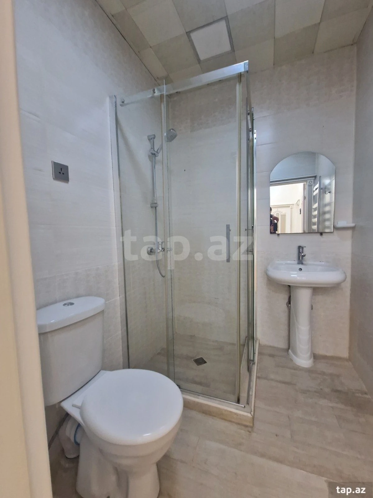 Satılır 2 otaqlı yeni tikili 90 m²