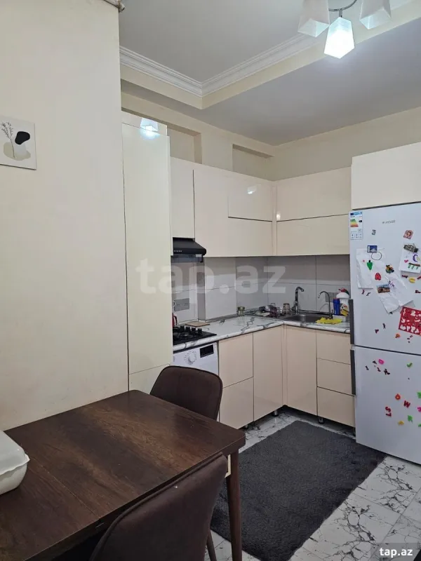 Satılır 3 otaqlı yeni tikili 70 m²