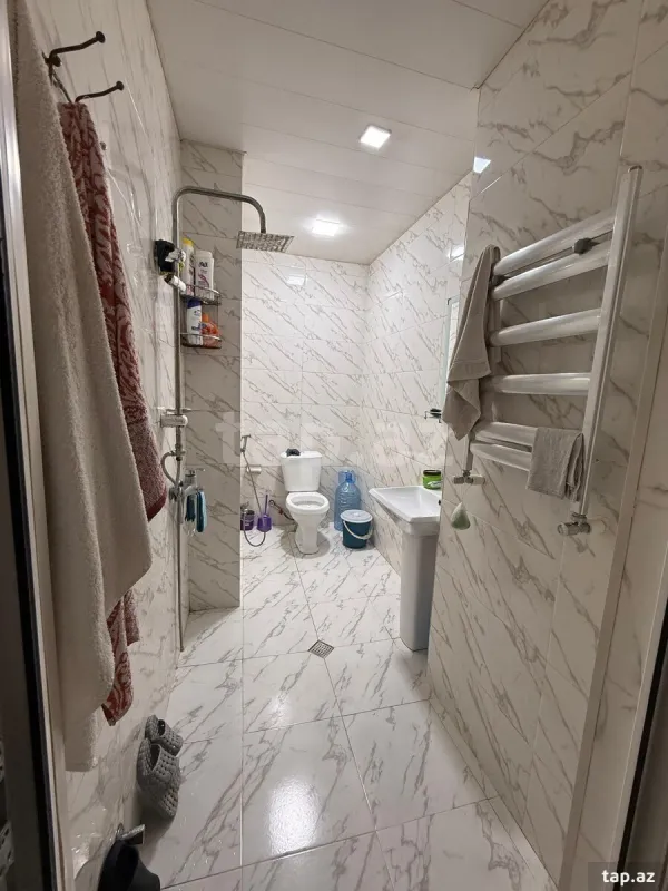 Satılır 3 otaqlı yeni tikili 70 m²