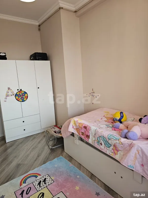 Satılır 3 otaqlı yeni tikili 70 m²