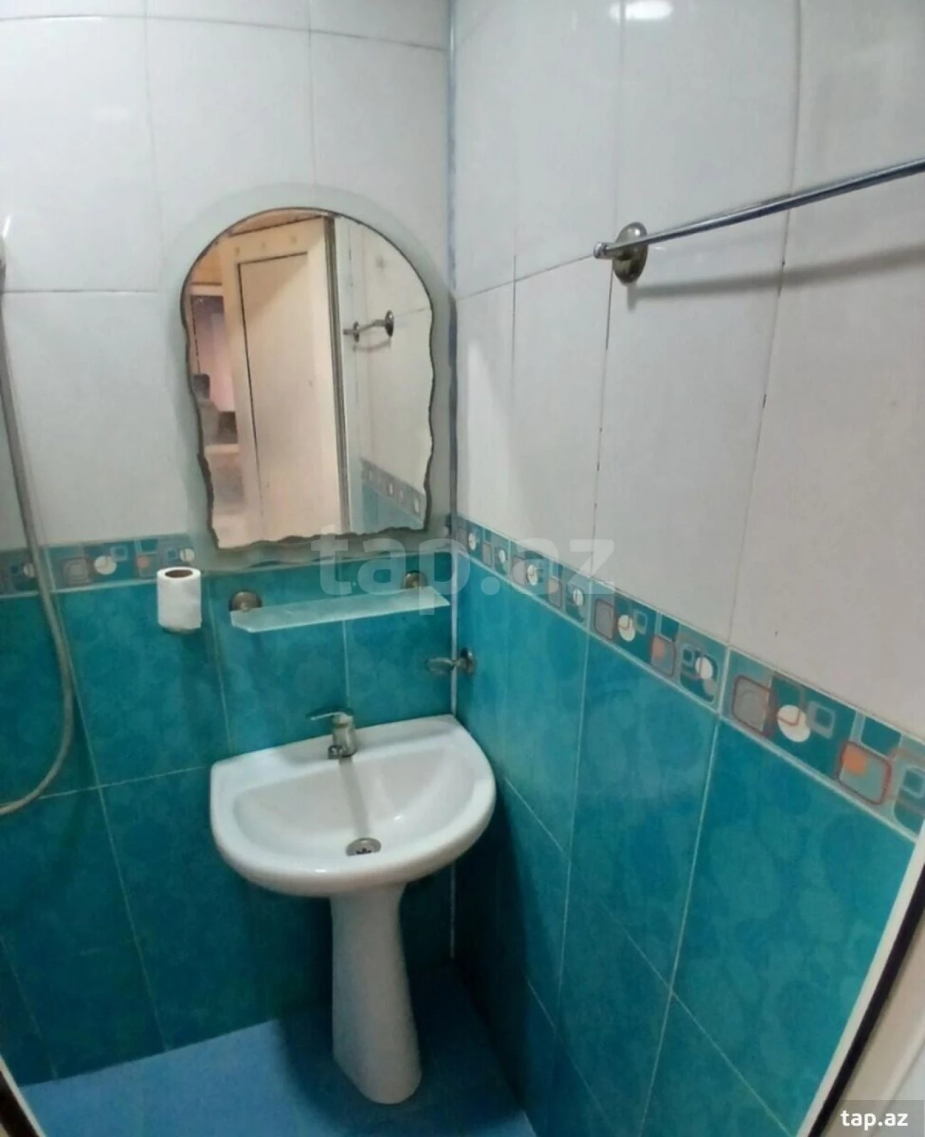 Kirayə verilir 1 otaqlı həyət evi