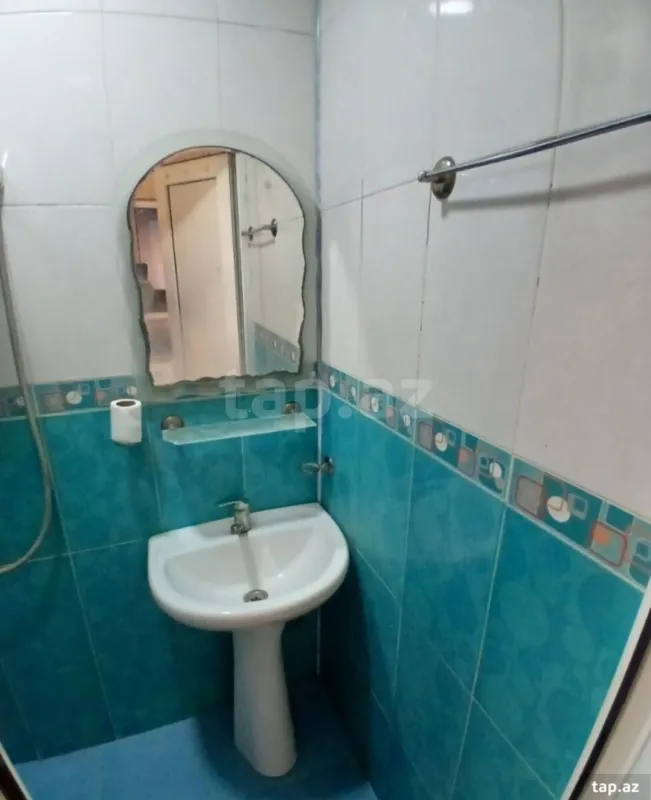 Kirayə verilir 1 otaqlı həyət evi