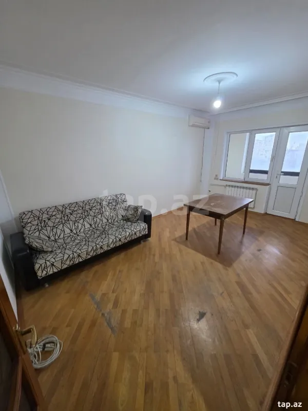 Satılır 2 otaqlı mənzil 65 m²