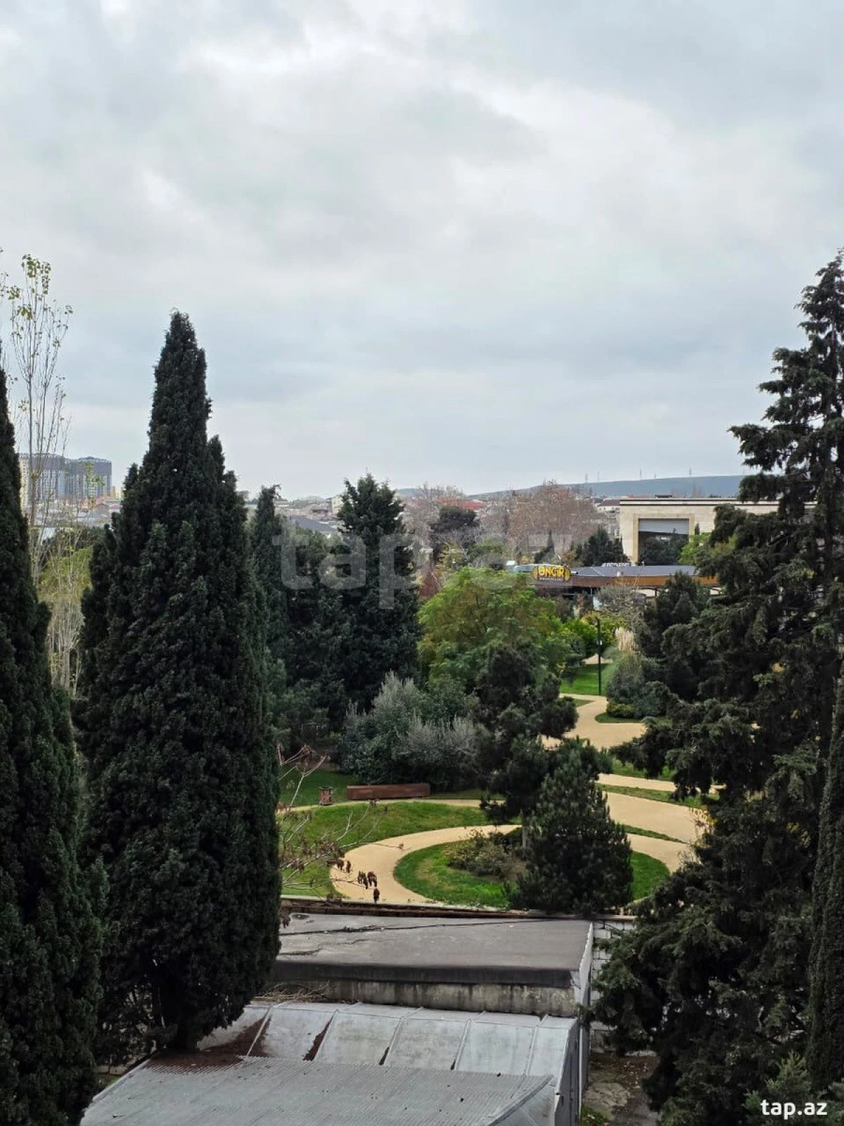 Satılır 2 otaqlı mənzil 65 m²