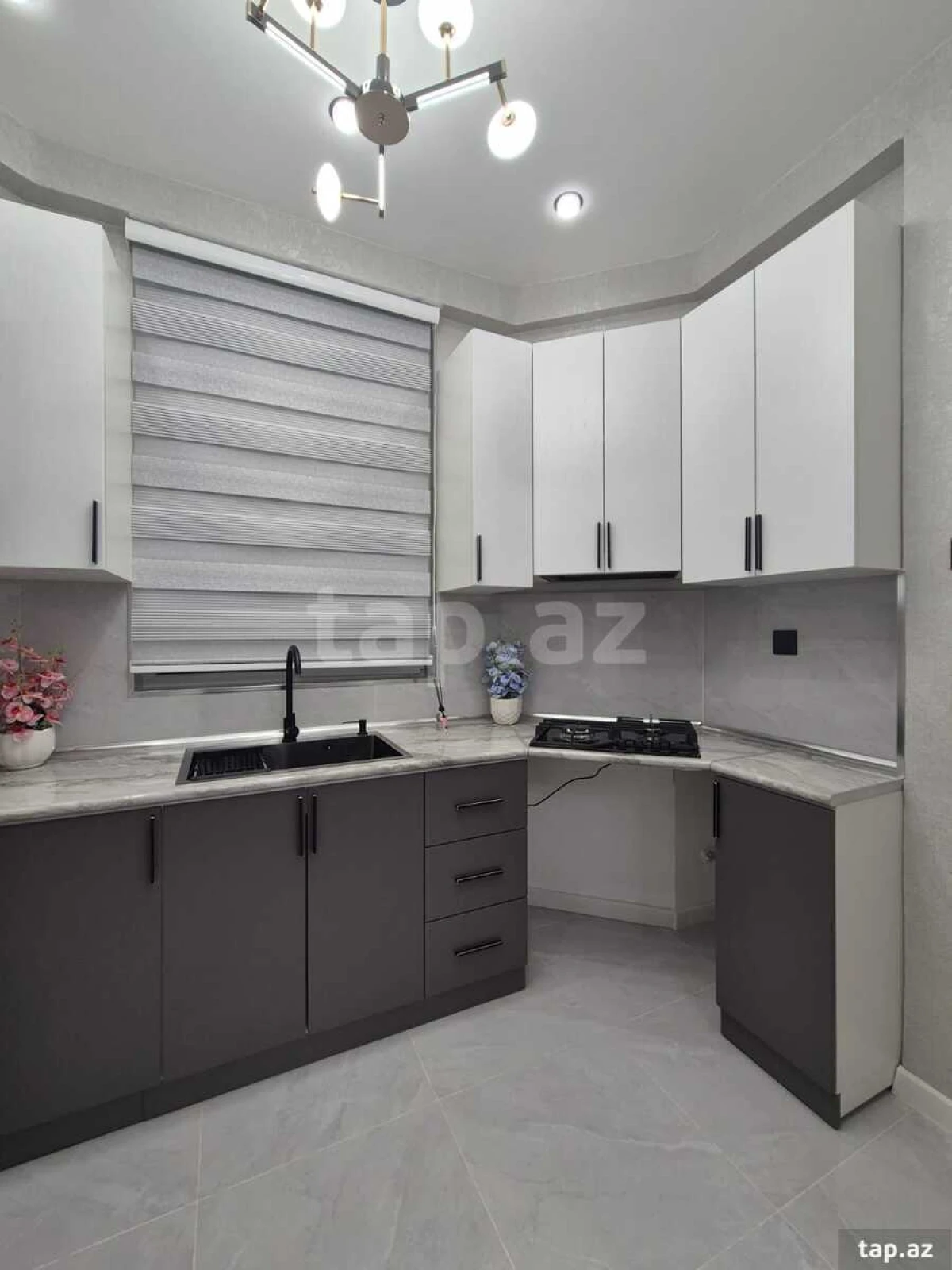 Satılır 2 otaqlı yeni tikili 50 m²