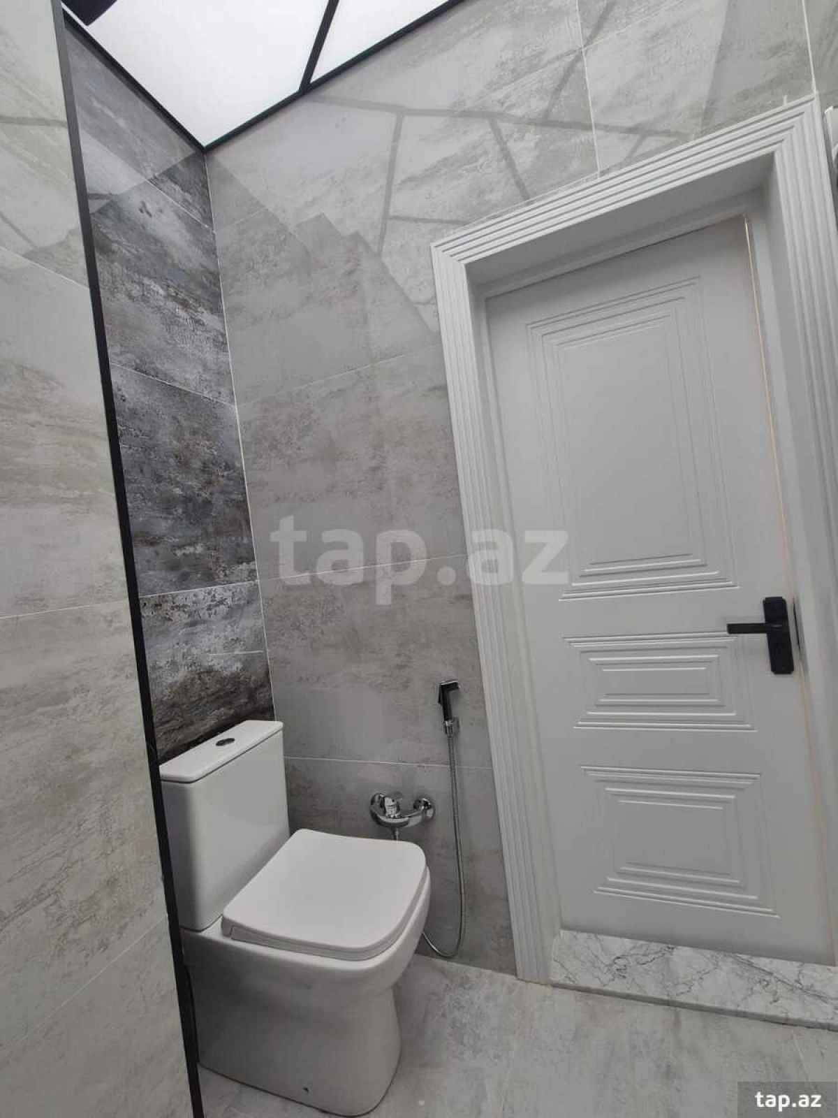 Satılır 2 otaqlı yeni tikili 50 m²