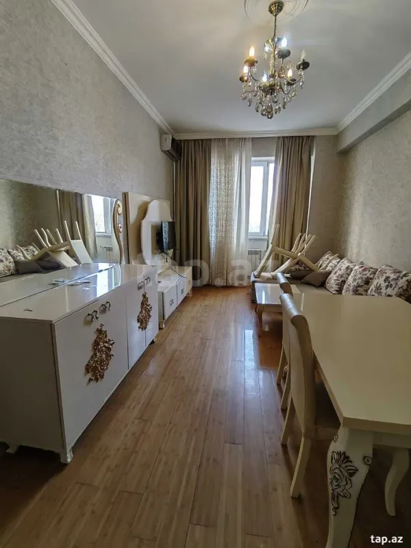 Satılır 3 otaqlı yeni tikili 82 m²