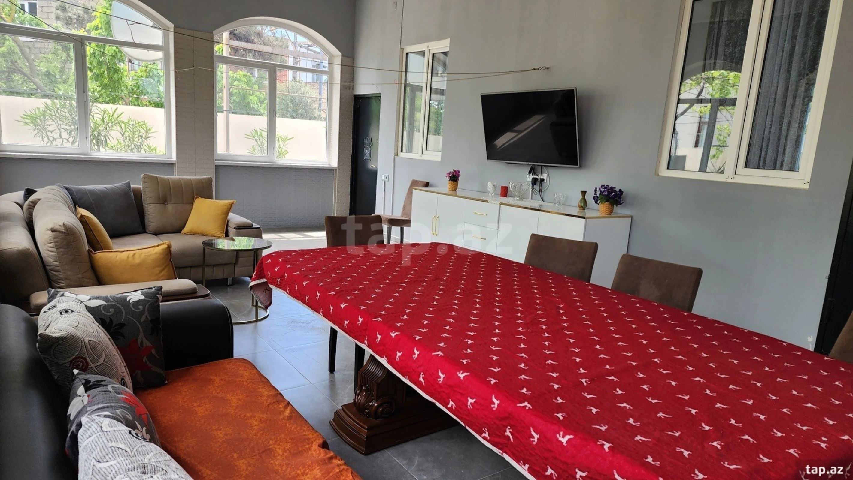 Kirayə verilir 4 otaqlı həyət evi