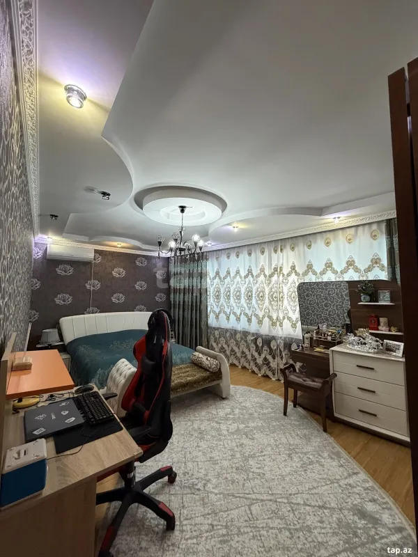 Satılır 2 otaqlı yeni tikili 82 m²