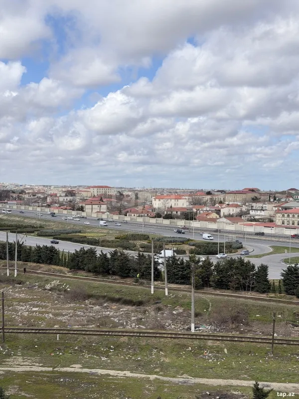 Satılır 2 otaqlı yeni tikili 82 m²