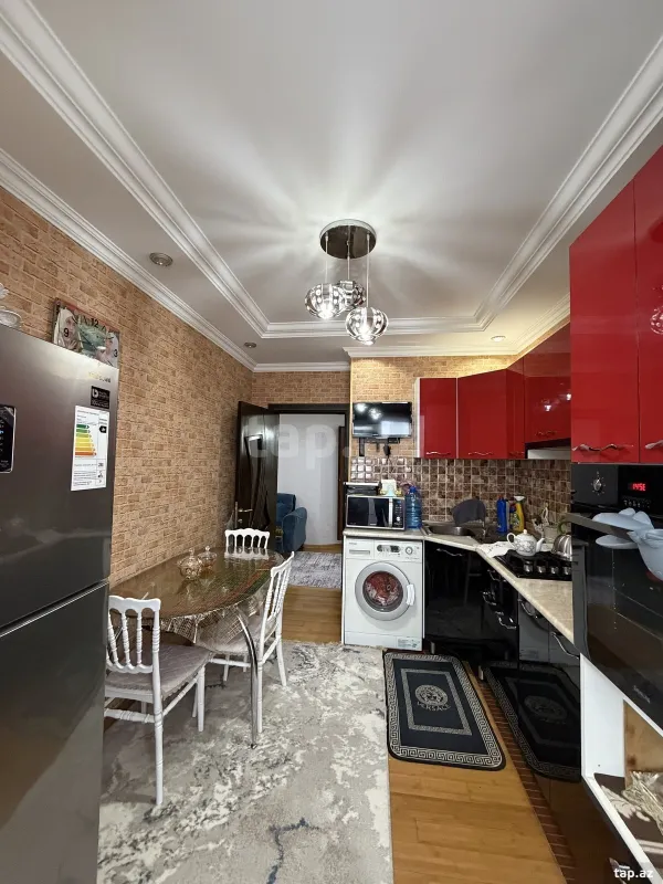 Satılır 2 otaqlı yeni tikili 82 m²