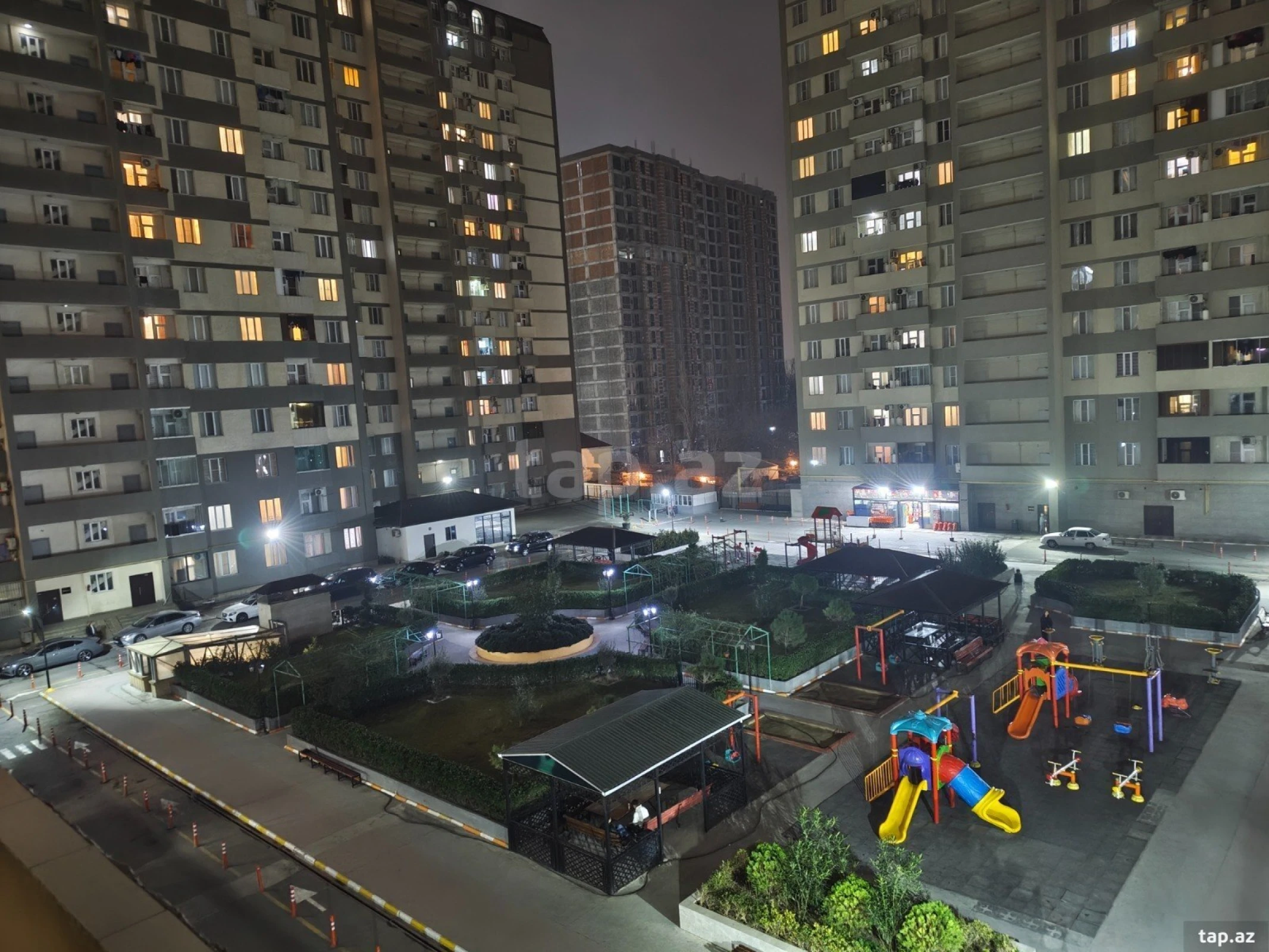 Satılır 2 otaqlı yeni tikili 65 m²