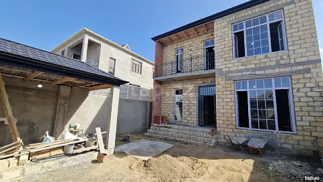 Satılır 4 otaqlı həyət evi — Sumqayıt 4 otaq 200.00 m²
