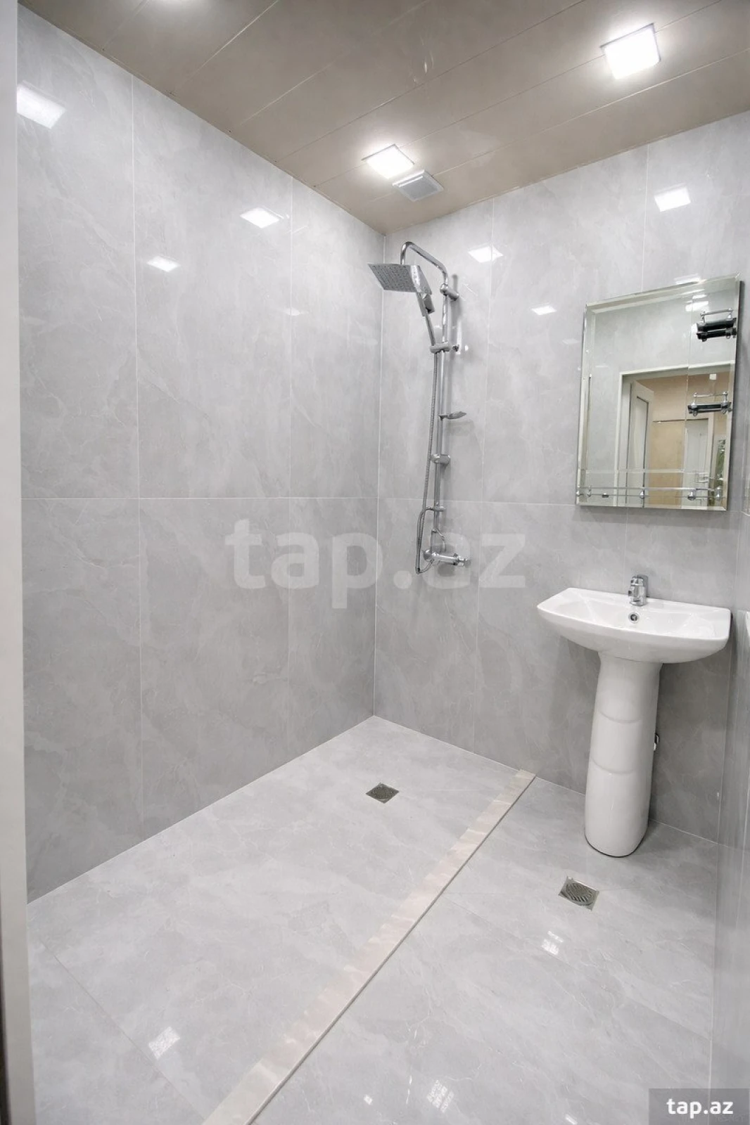 Satılır 3 otaqlı mənzil 60 m²